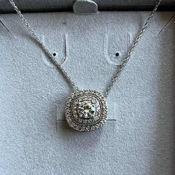 Stunning 925 Sterling silver necklace with CZ - Picture 2 of 6